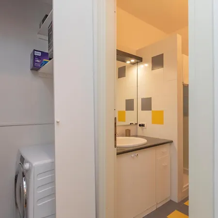 Cozy Vittoria * Milánó